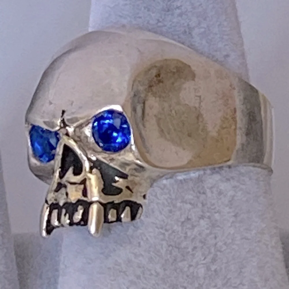 11.75 size 925 sterling silver biker skull ring blue cz stone